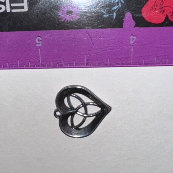 Triquetra Heart Design Sterling Silver Pendant - Picture 16 of 16